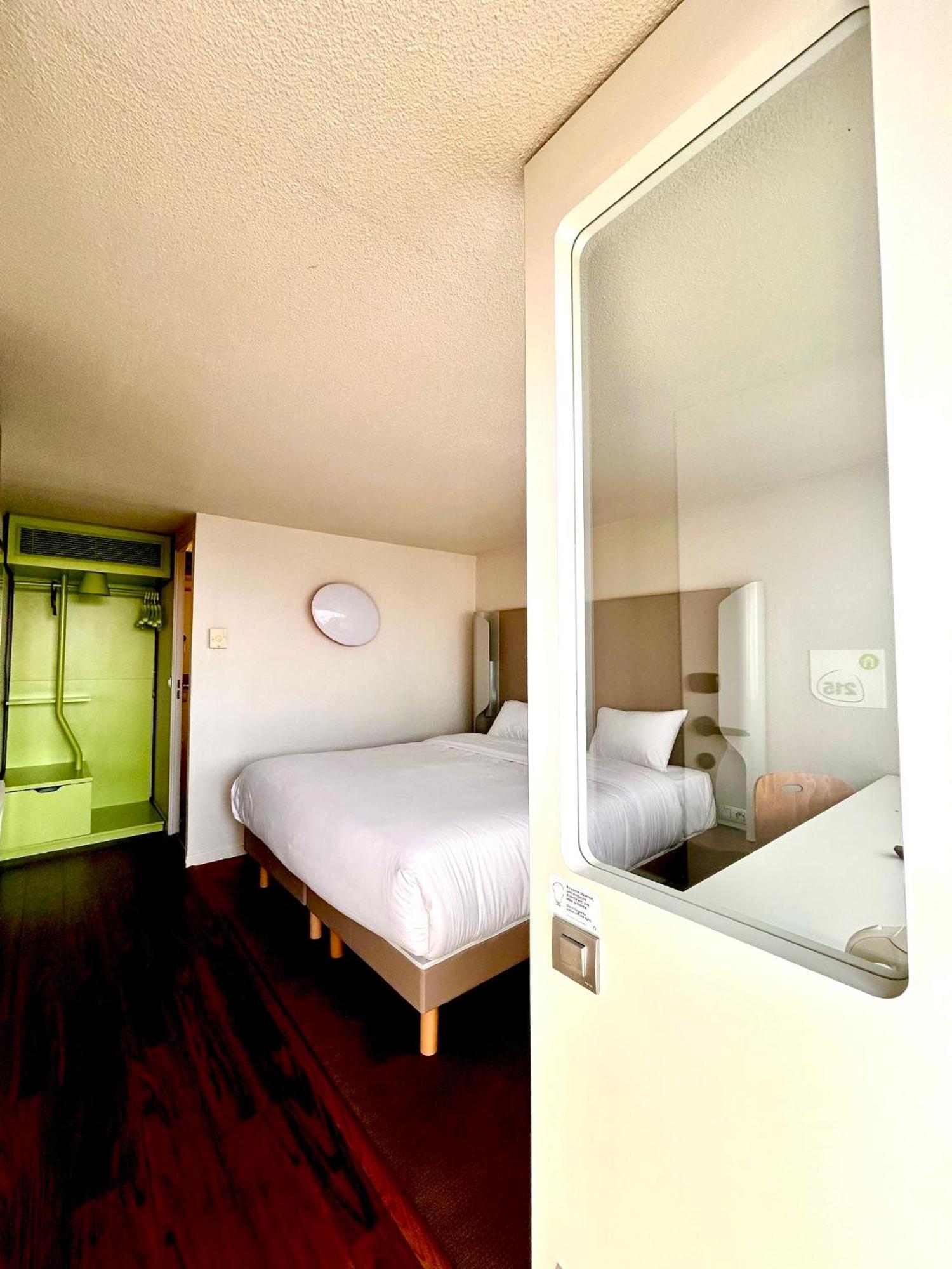 Campanile Montargis - Amilly Hotell Amilly  Exteriör bild